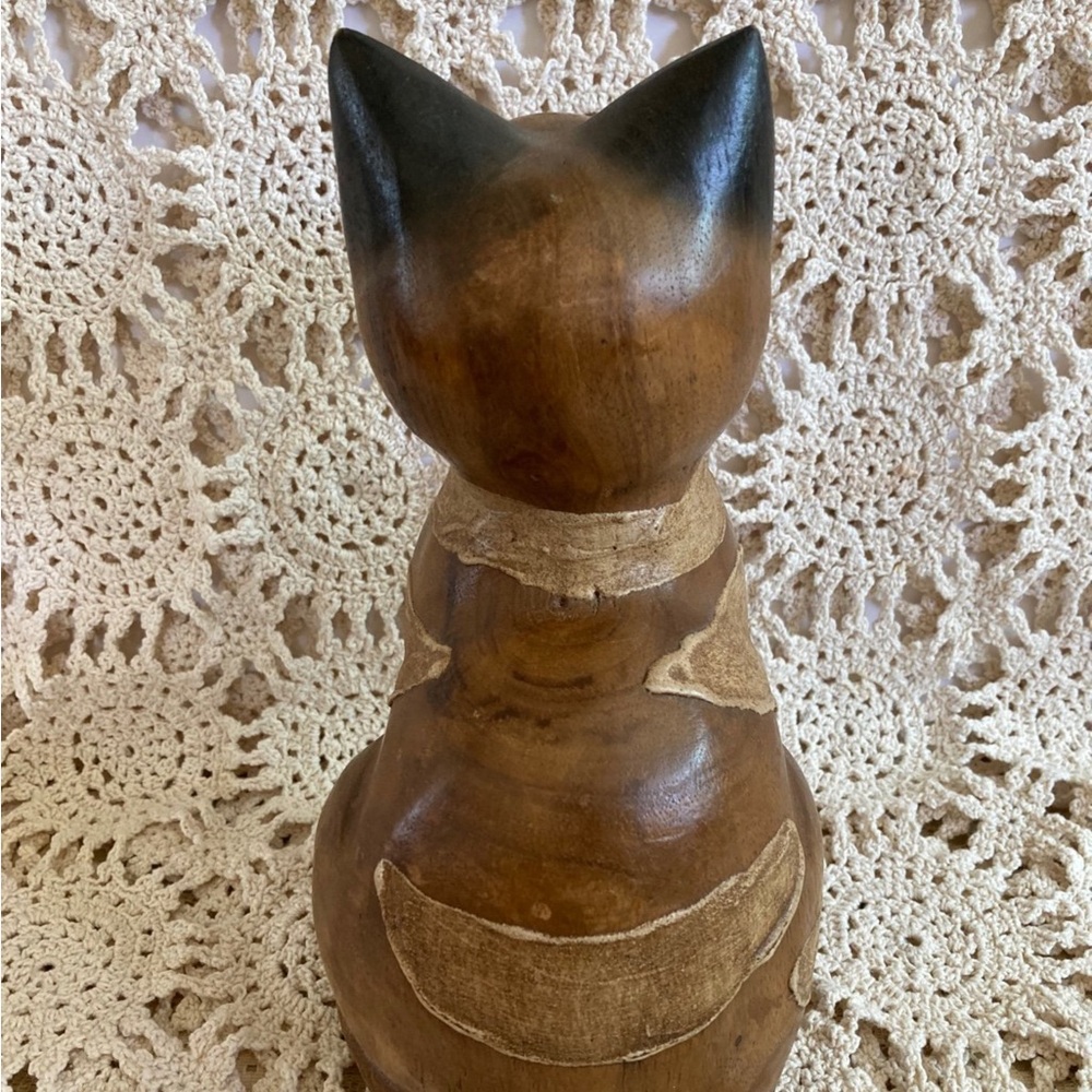 10” Carved Wooden Tabby Cat - Picture 3 of 6